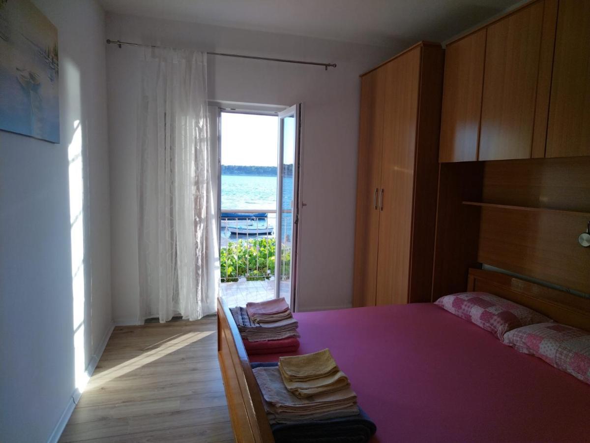 Apartmani Katarina Barbat na Rabu Екстер'єр фото