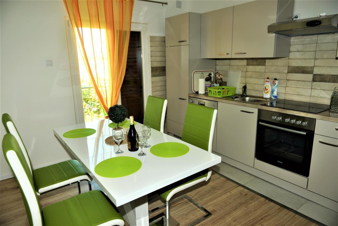 Apartmani Katarina Barbat na Rabu Екстер'єр фото